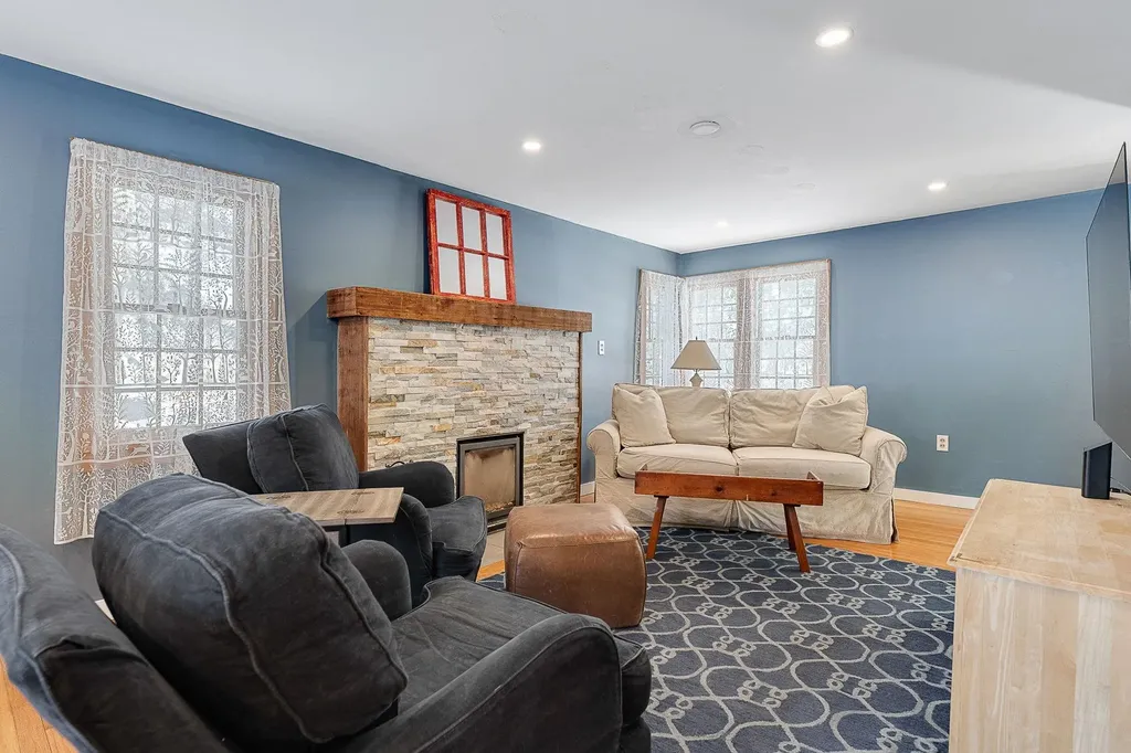 730 Falls Road Shelburne VT 05482