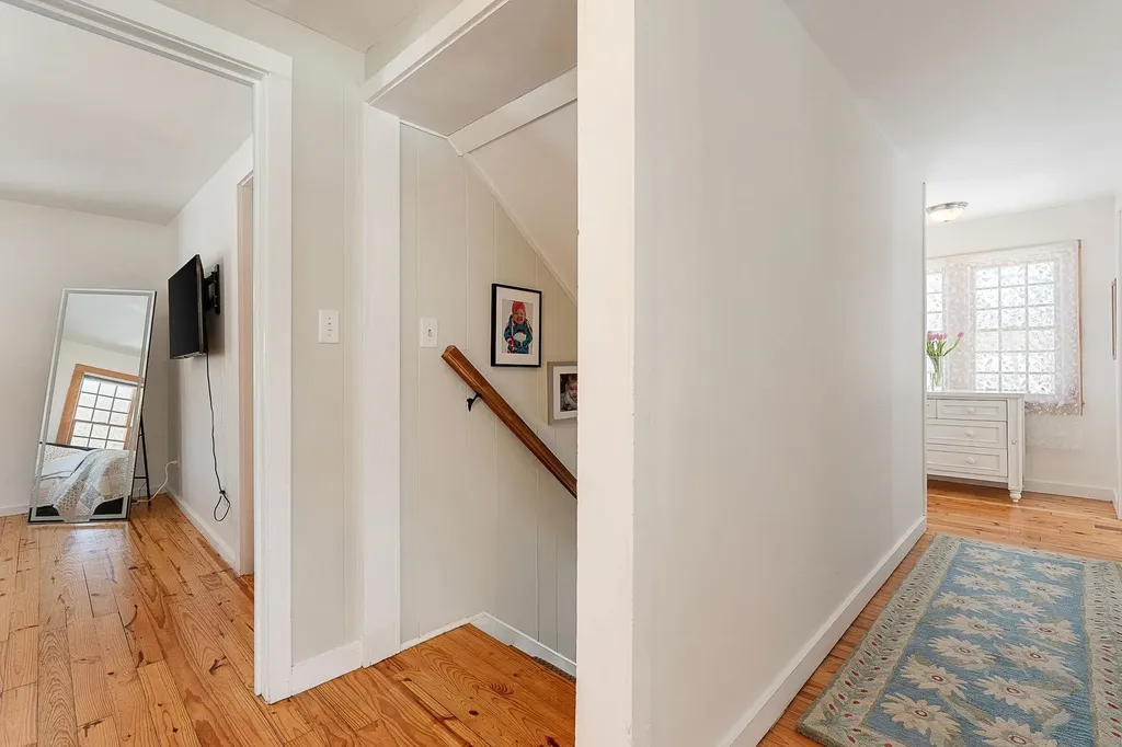 730 Falls Road Shelburne VT 05482