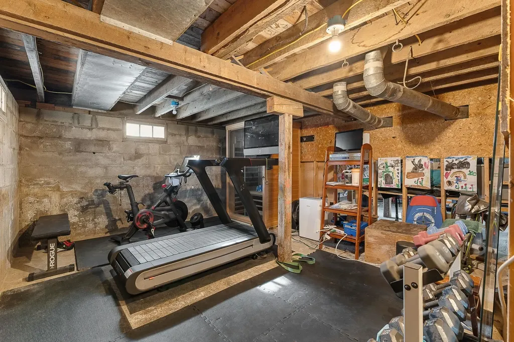 730 Falls Road Shelburne VT 05482