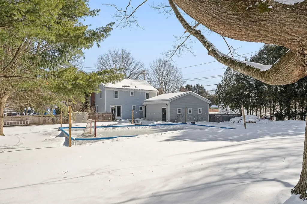 730 Falls Road Shelburne VT 05482