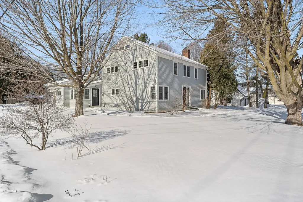 730 Falls Road Shelburne VT 05482