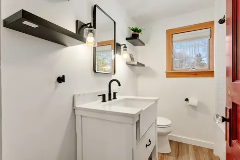 730 Falls Road Shelburne VT 05482