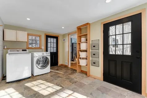 730 Falls Road Shelburne VT 05482