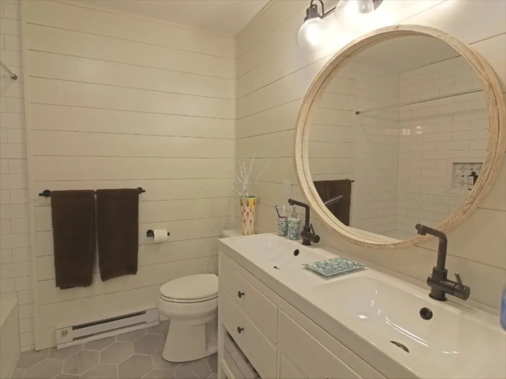 61 Red Pines Lane Colchester VT 05446