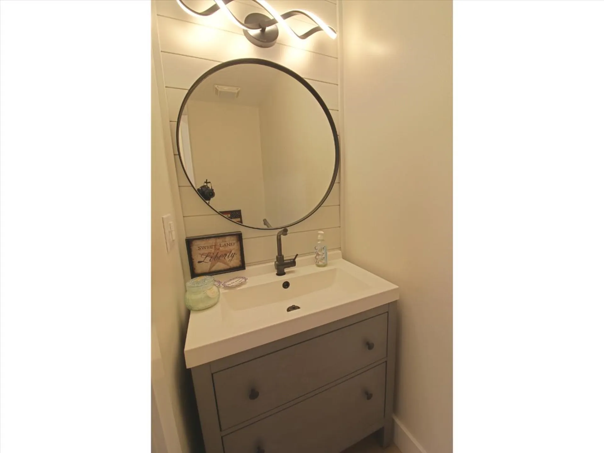 61 Red Pines Lane Colchester VT 05446