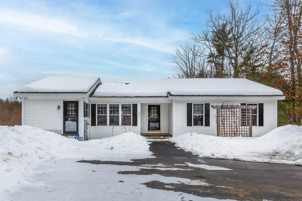 297 Queen Street Boscawen NH 03303