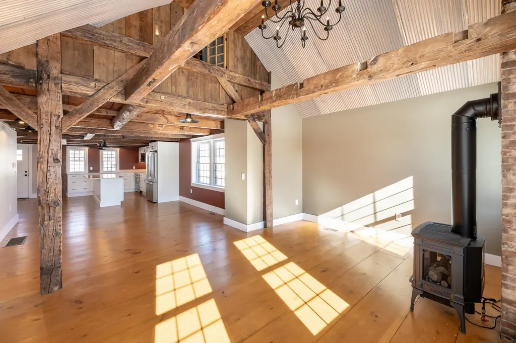 98 Water Street Laconia NH 03246