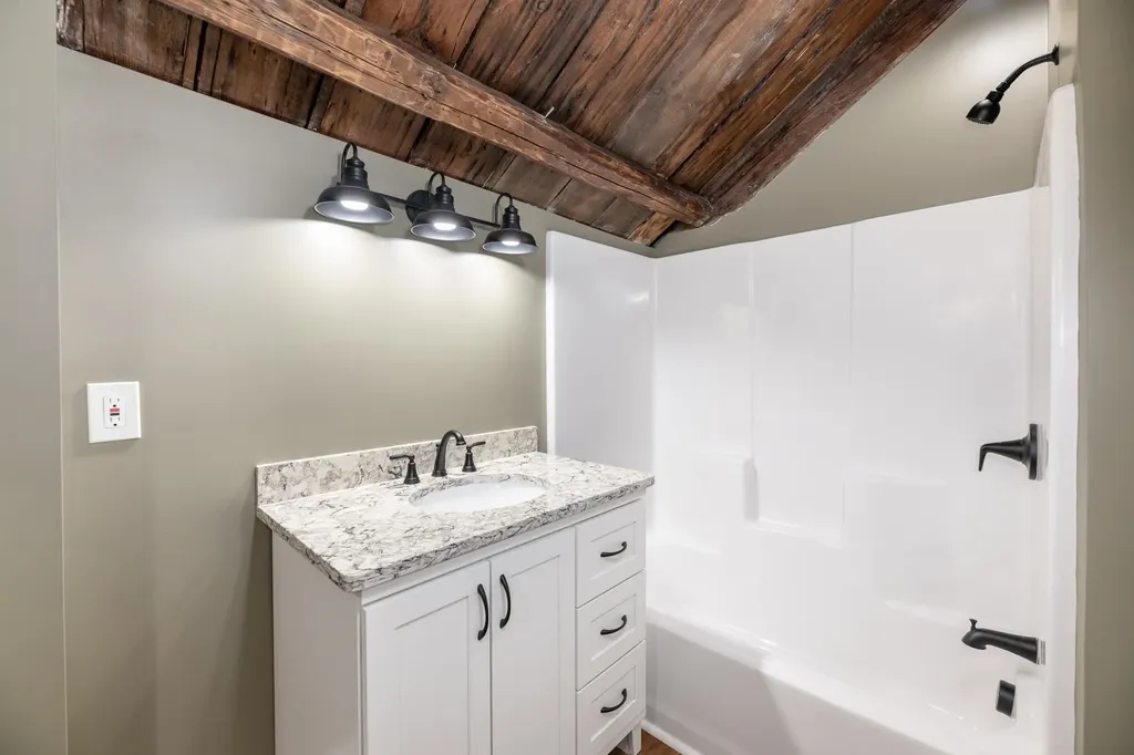 98 Water Street Laconia NH 03246