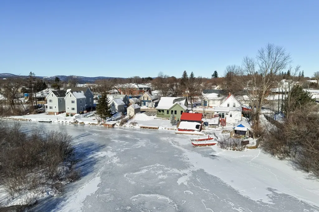 98 Water Street Laconia NH 03246