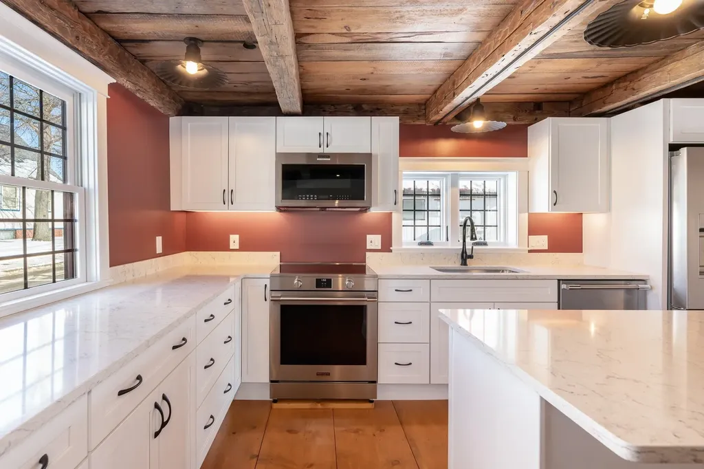 98 Water Street Laconia NH 03246