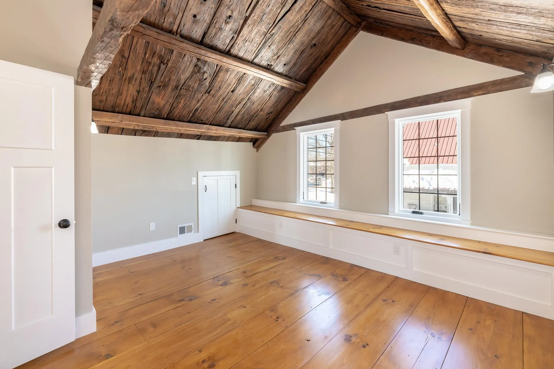 98 Water Street Laconia NH 03246