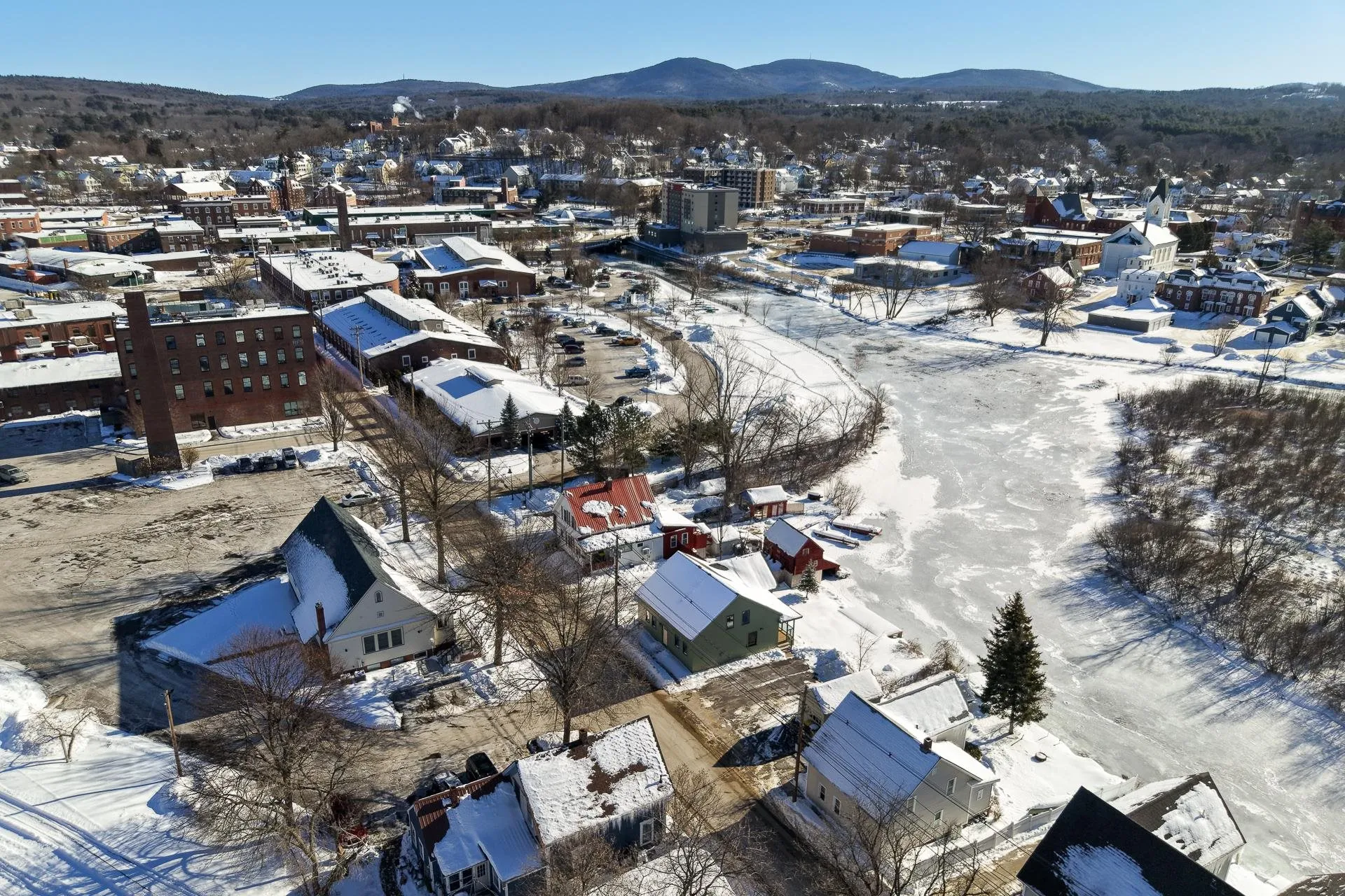 98 Water Street Laconia NH 03246