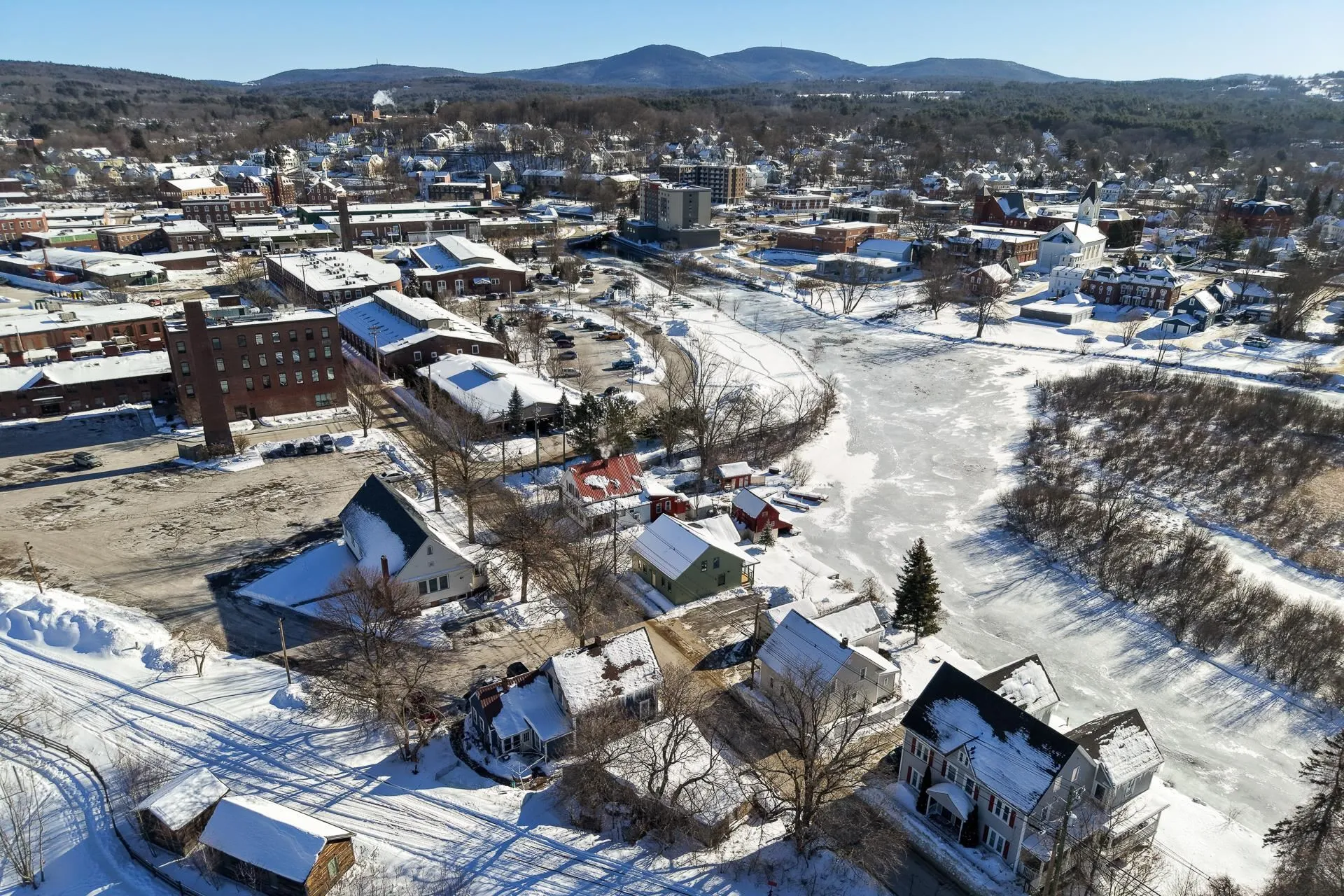 98 Water Street Laconia NH 03246