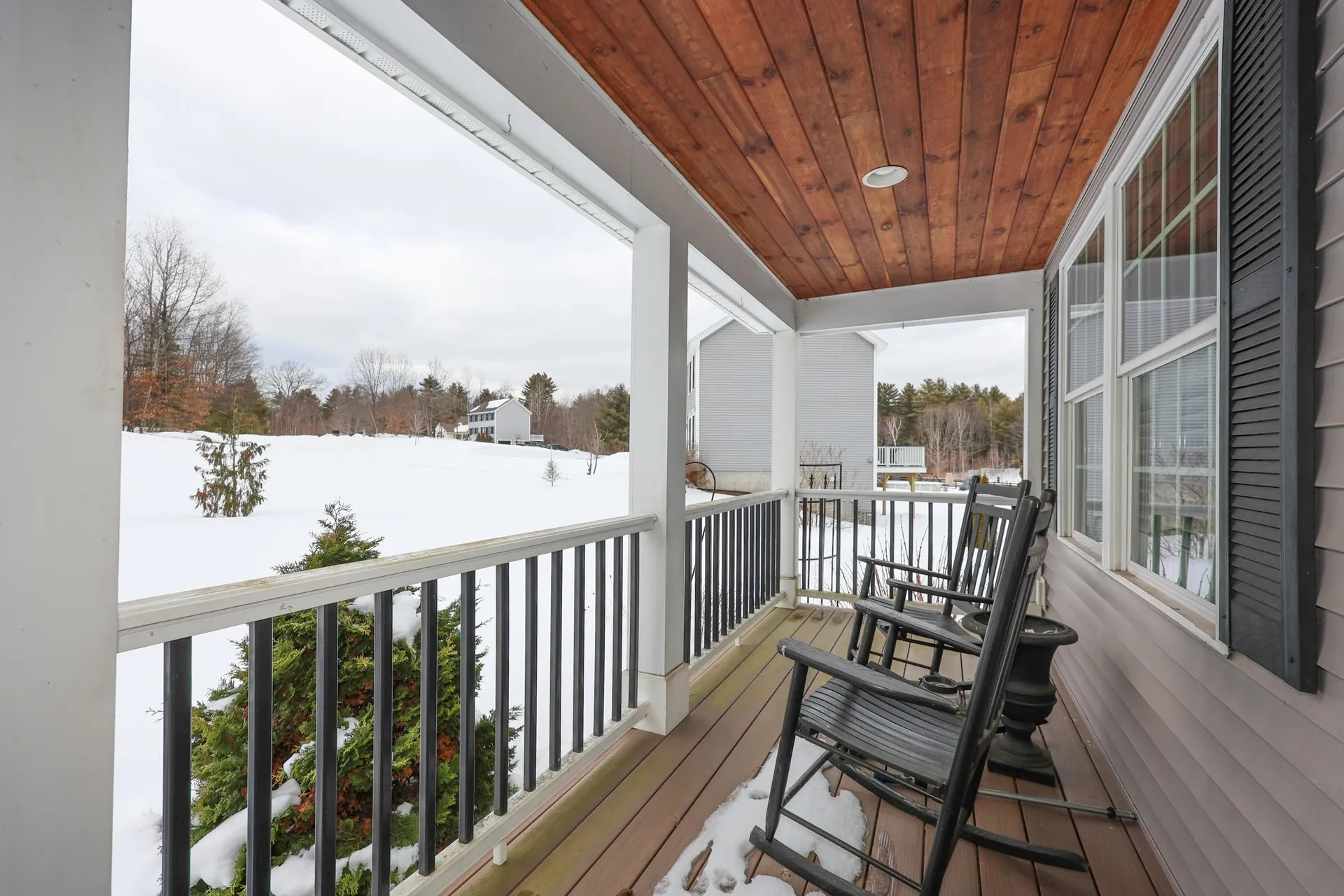 16 Molly Way Epping NH 03842