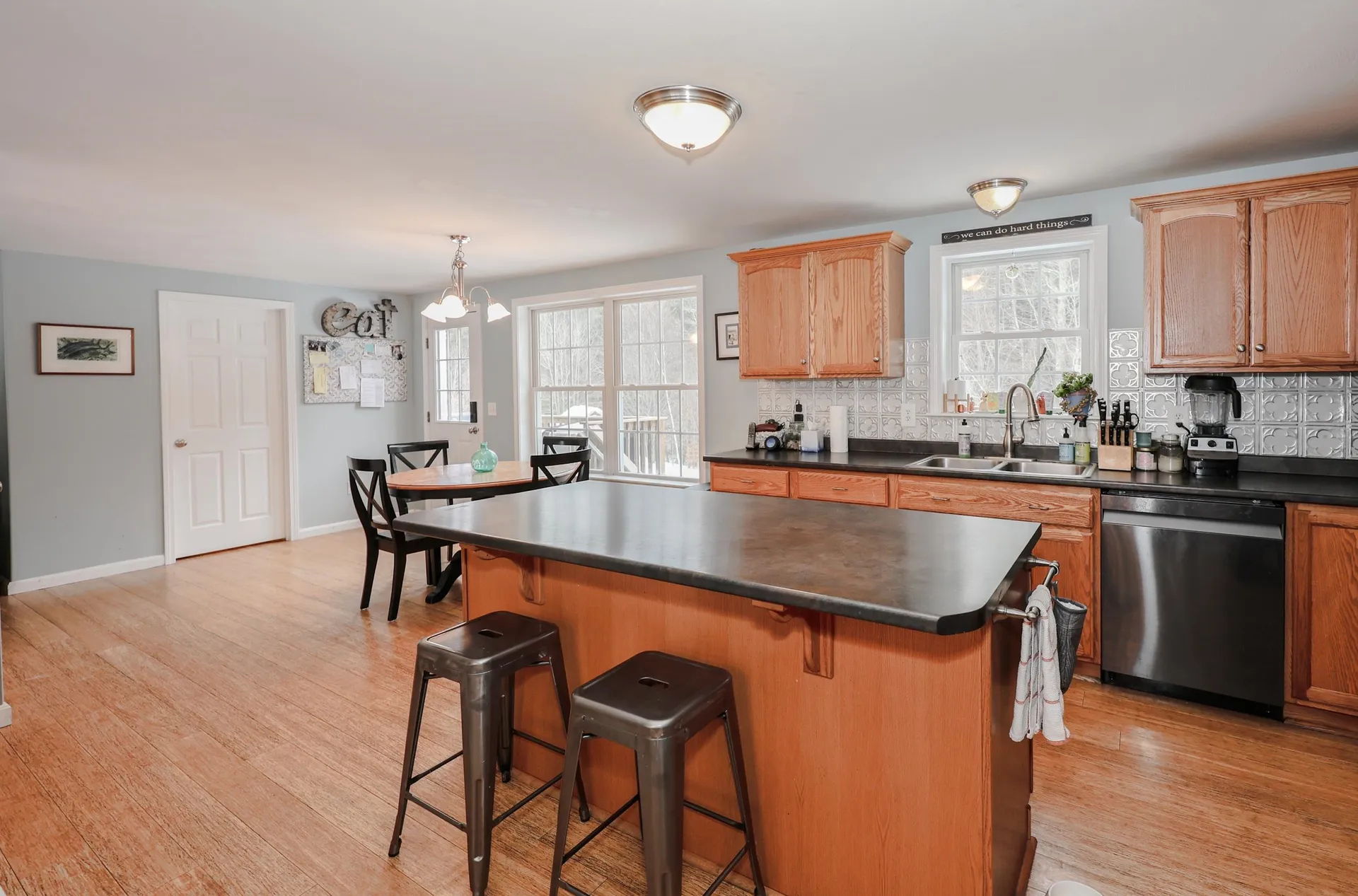 16 Molly Way Epping NH 03842