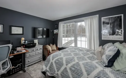 16 Molly Way Epping NH 03842