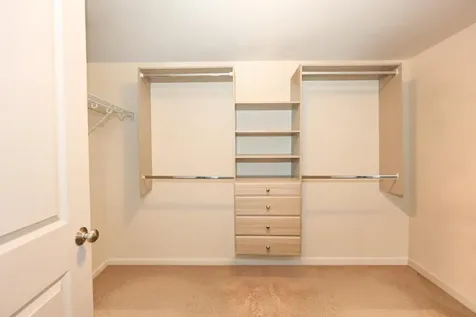 16 Molly Way Epping NH 03842