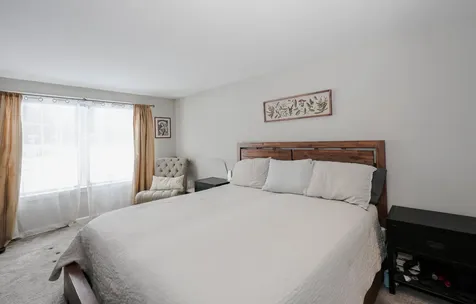 16 Molly Way Epping NH 03842