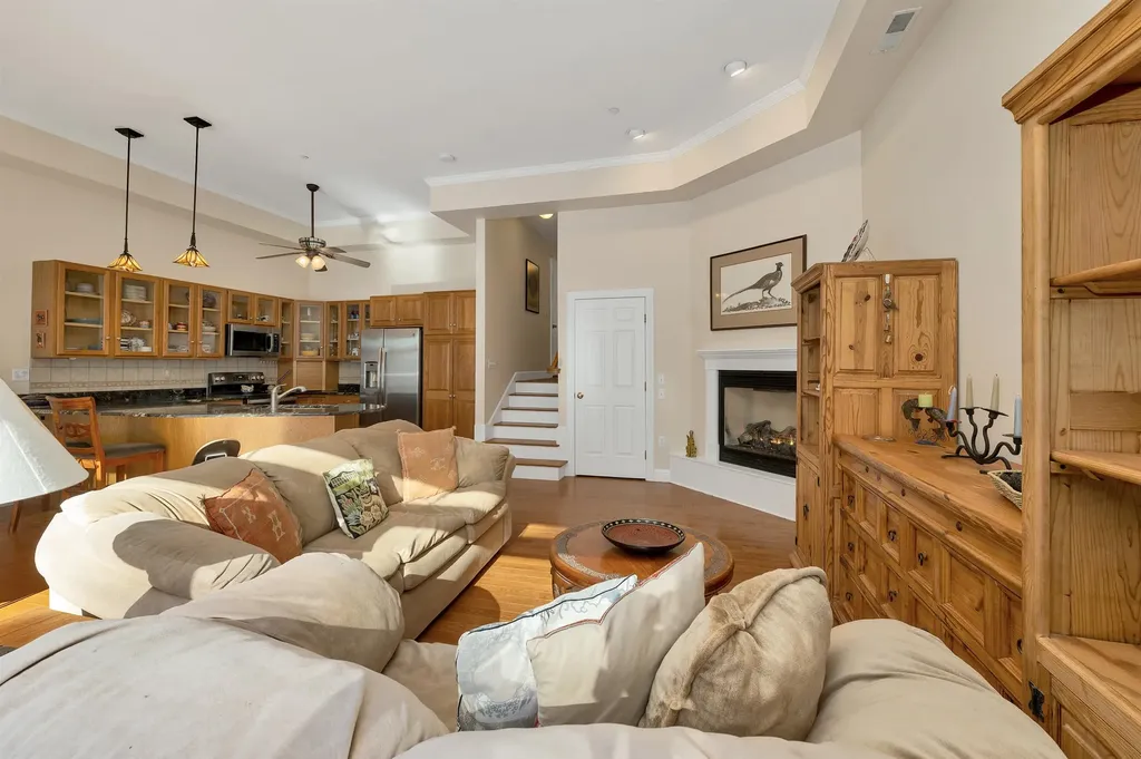 18 Deborah Lane Dover NH 03820