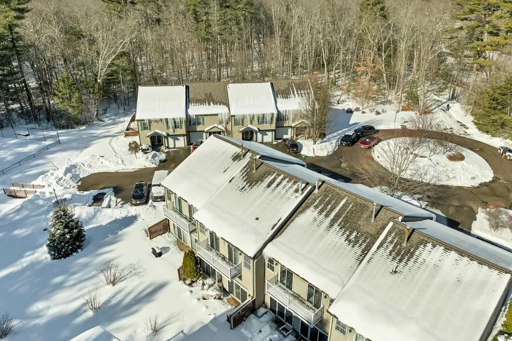 18 Deborah Lane Dover NH 03820