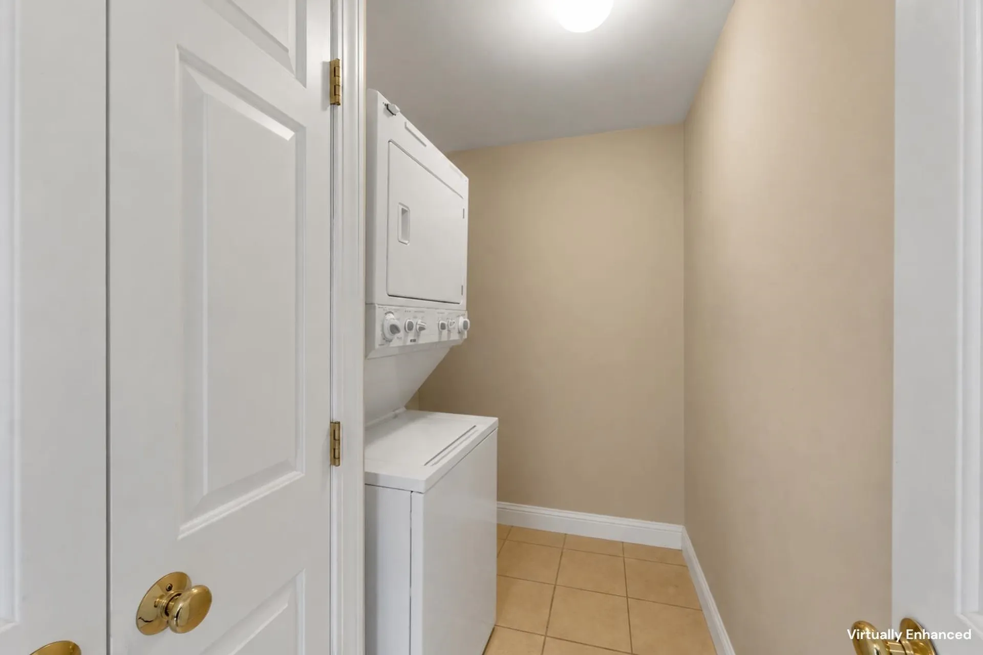 18 Deborah Lane Dover NH 03820
