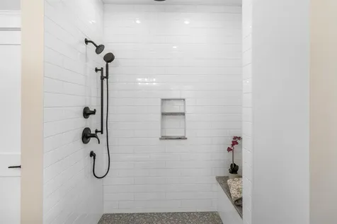 16 Little River Road Exeter NH 03833