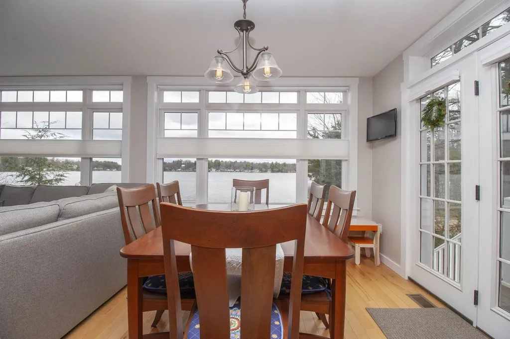 271 Pond View Drive Hampstead NH 03826