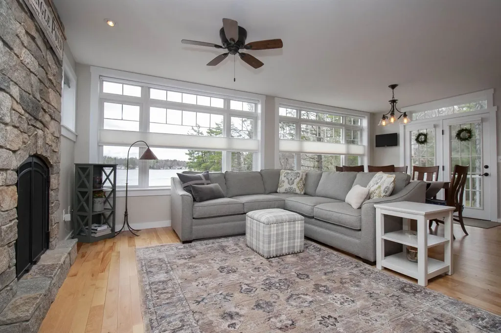 271 Pond View Drive Hampstead NH 03826