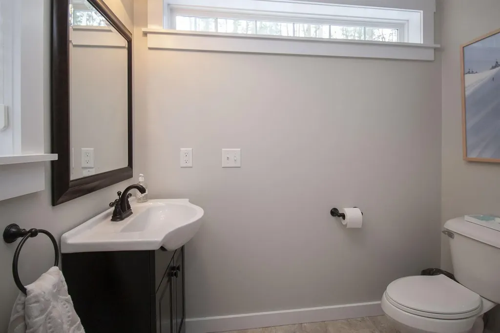 271 Pond View Drive Hampstead NH 03826