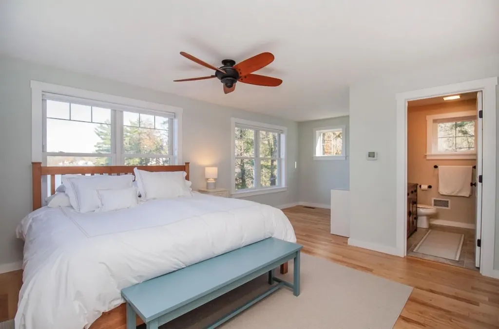 271 Pond View Drive Hampstead NH 03826