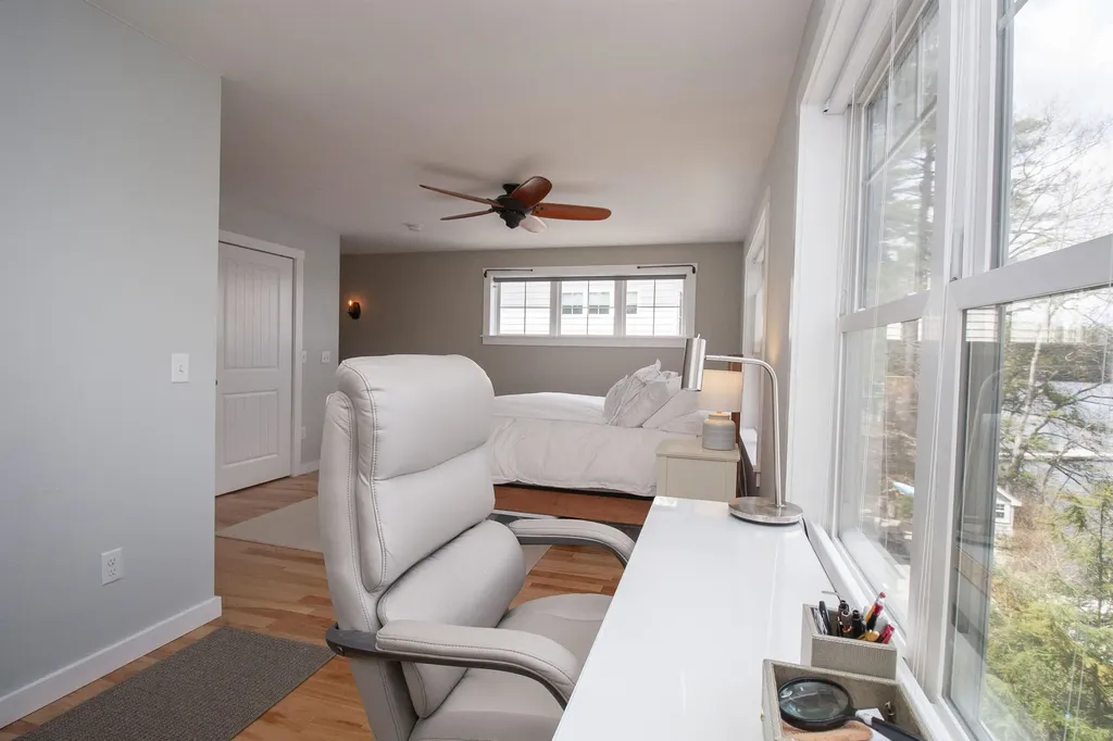 271 Pond View Drive Hampstead NH 03826