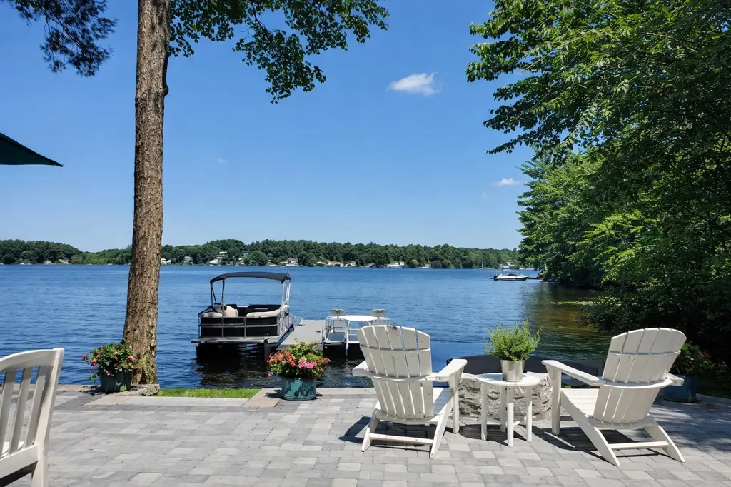 271 Pond View Drive Hampstead NH 03826