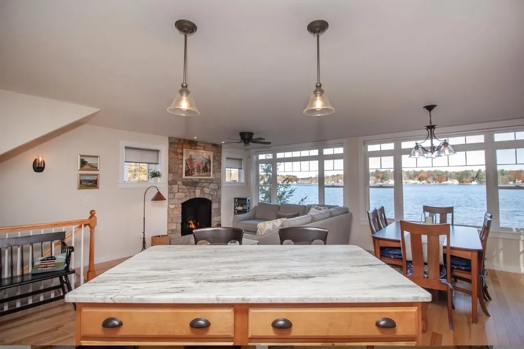 271 Pond View Drive Hampstead NH 03826