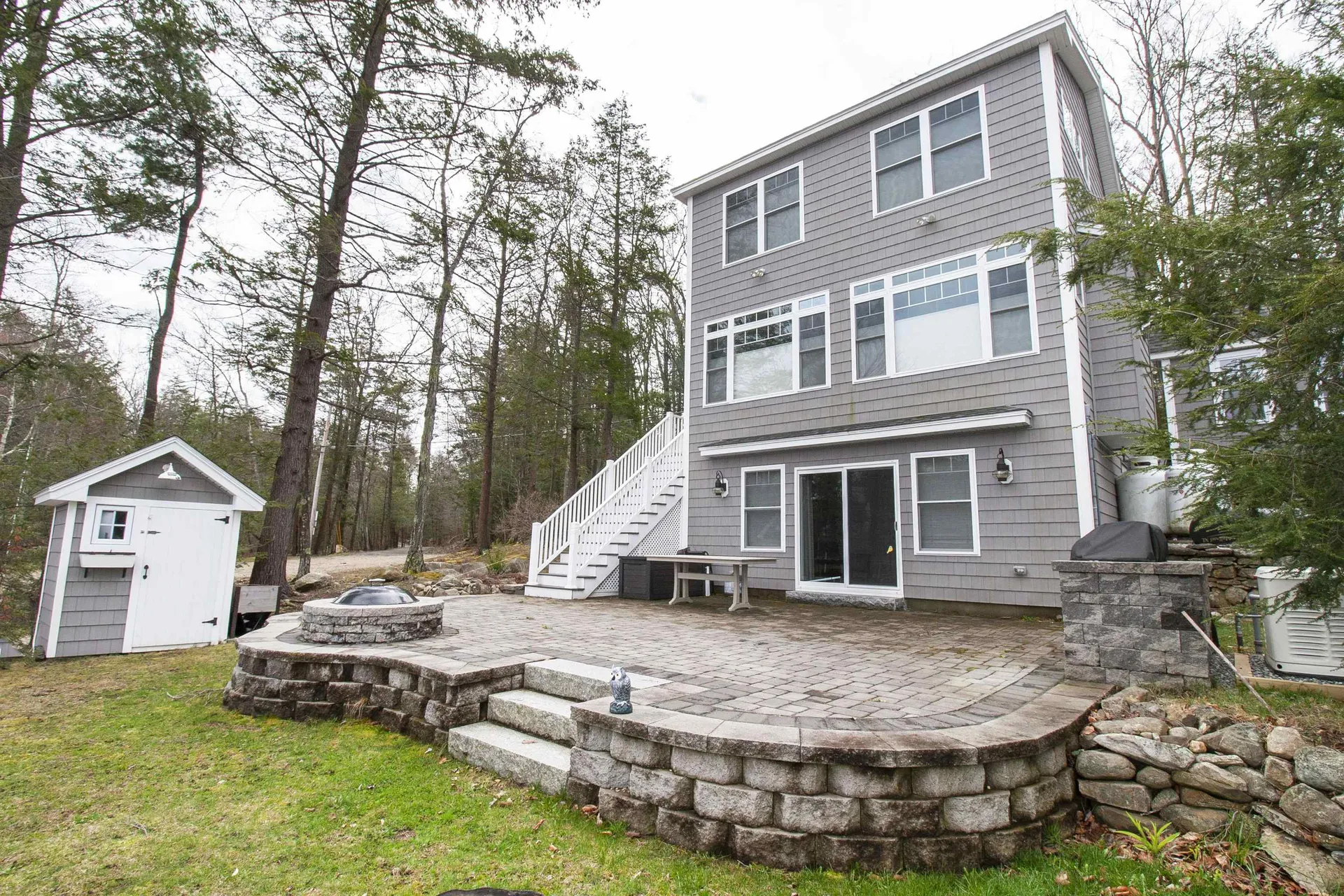 271 Pond View Drive Hampstead NH 03826