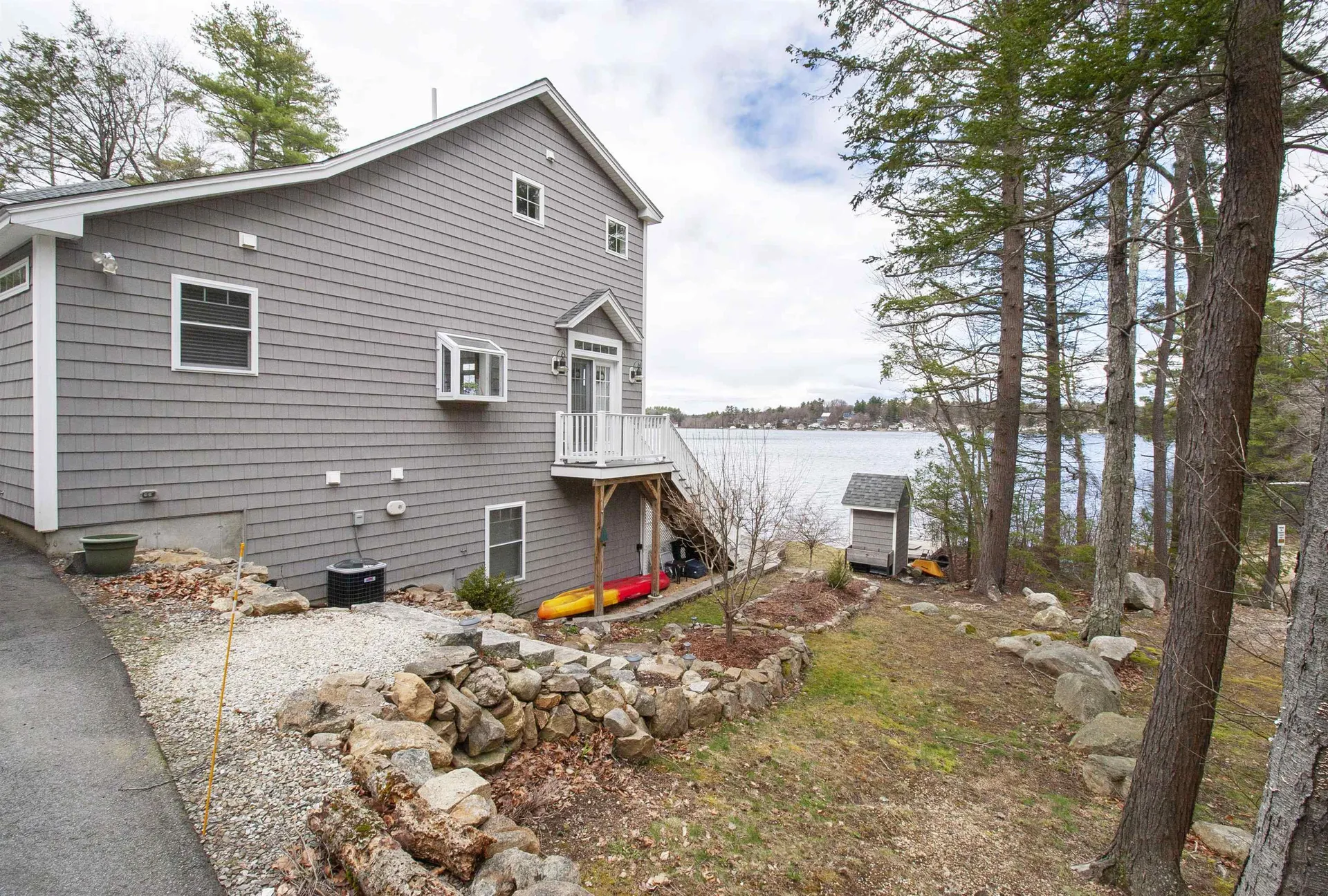 271 Pond View Drive Hampstead NH 03826