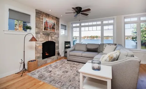271 Pond View Drive Hampstead NH 03826