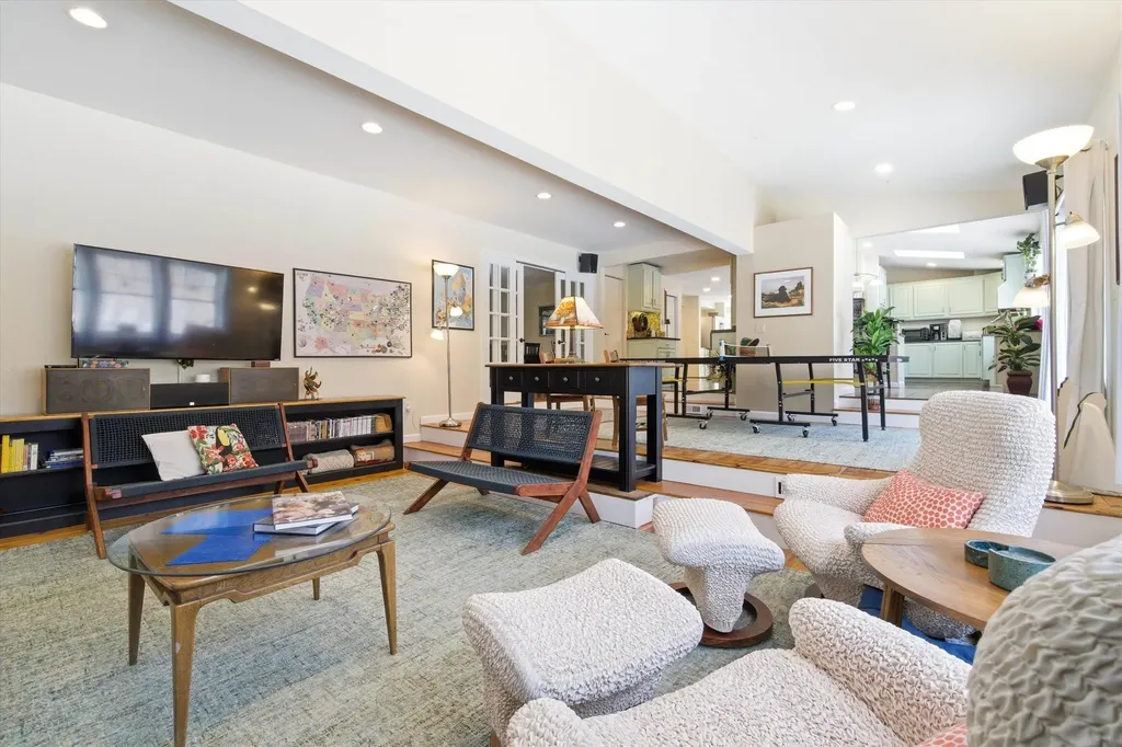 43 Alsun Drive Hollis NH 03049