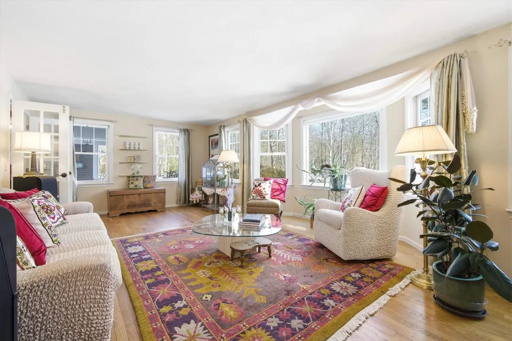 43 Alsun Drive Hollis NH 03049