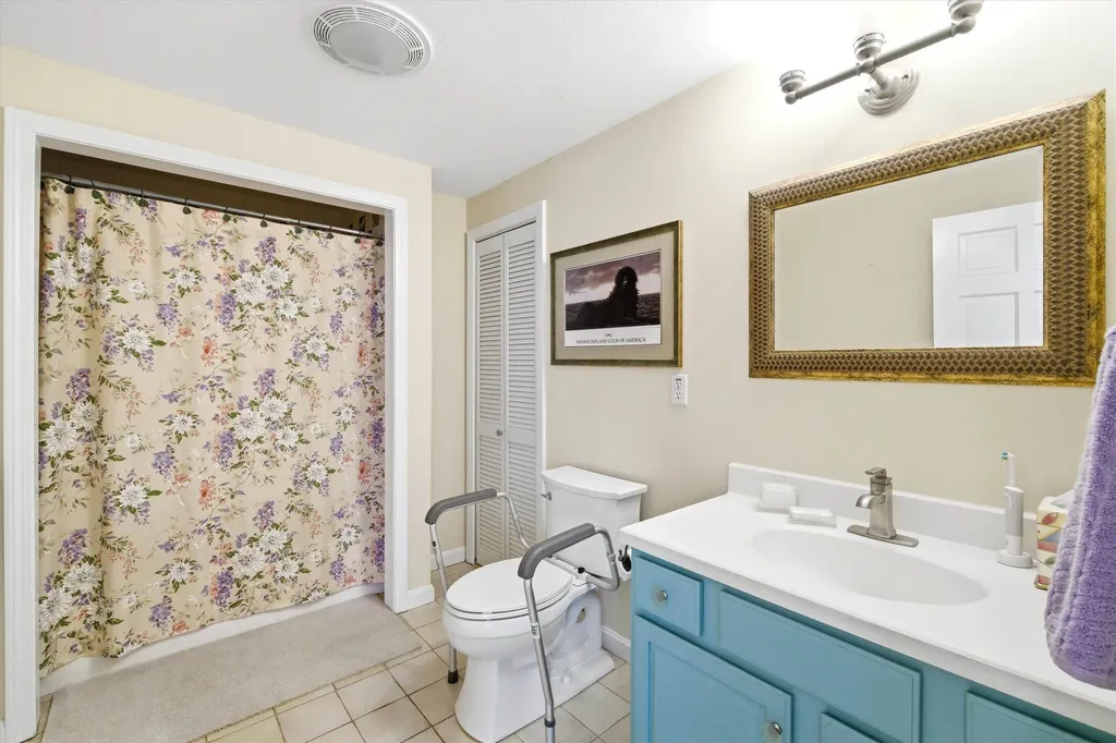 43 Alsun Drive Hollis NH 03049