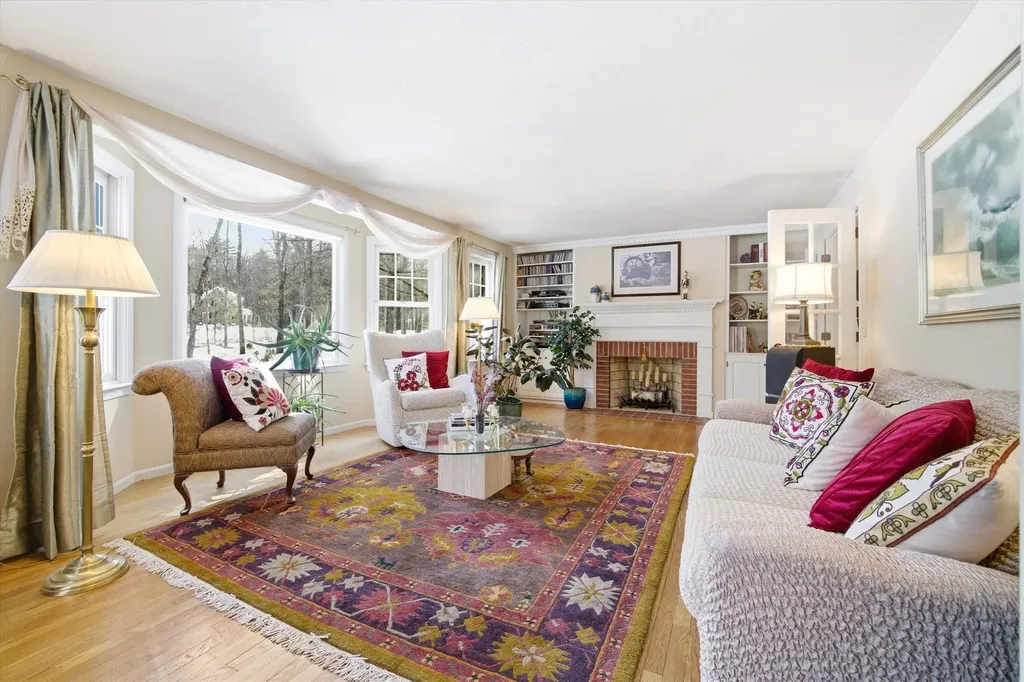 43 Alsun Drive Hollis NH 03049