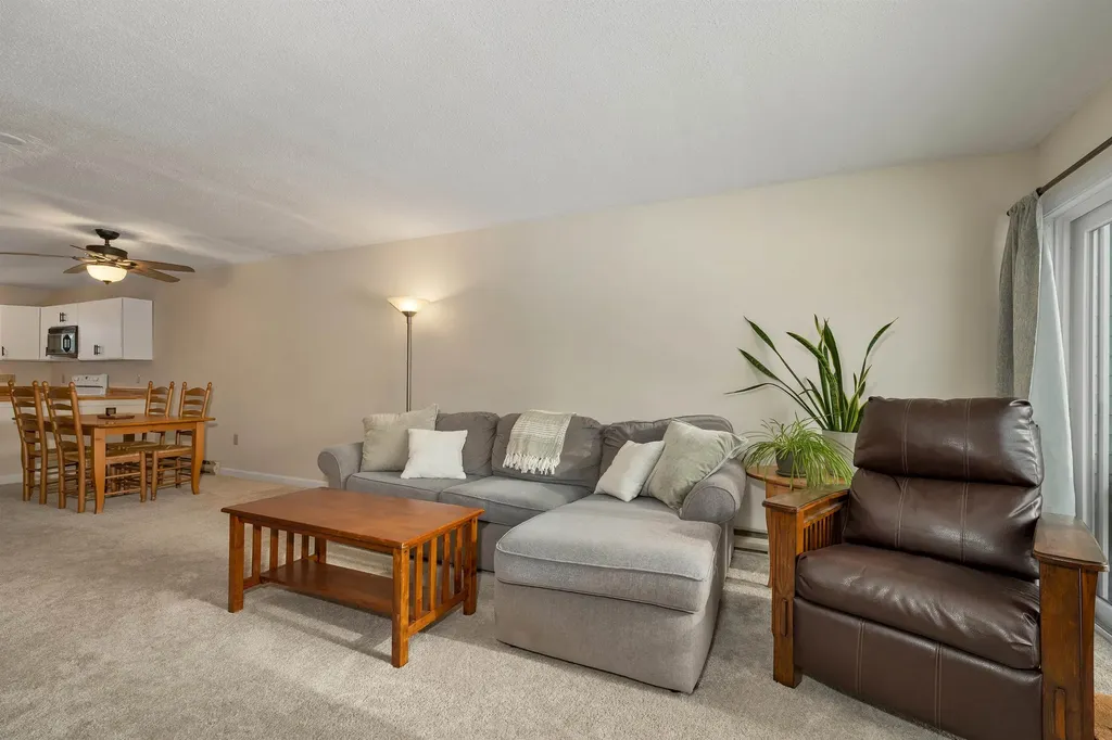 20 Circle Drive Ashland NH 03217