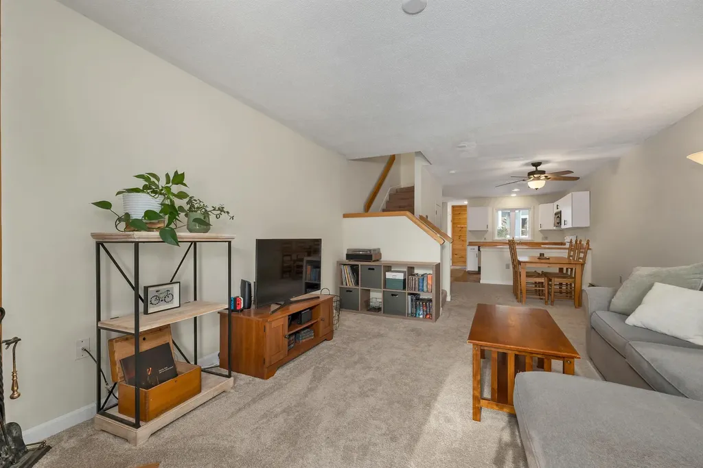 20 Circle Drive Ashland NH 03217