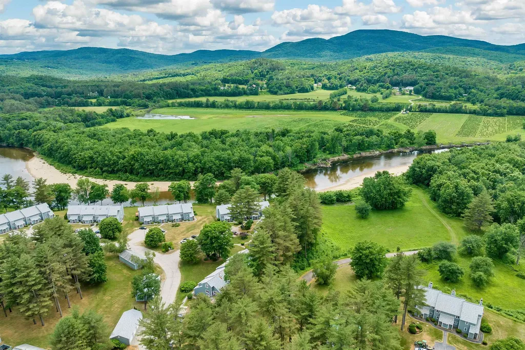 20 Circle Drive Ashland NH 03217