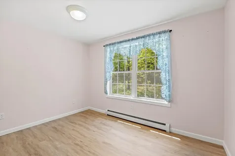 17 Minott Road Hillsborough NH 03244