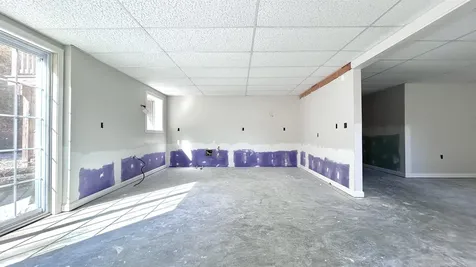 17 Minott Road Hillsborough NH 03244