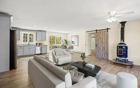 17 Minott Road Hillsborough NH 03244