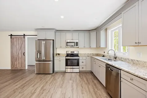 17 Minott Road Hillsborough NH 03244