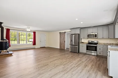 17 Minott Road Hillsborough NH 03244