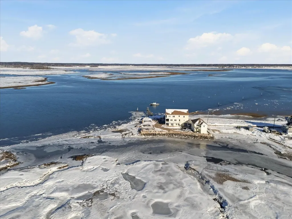 23 River Street Seabrook NH 03874