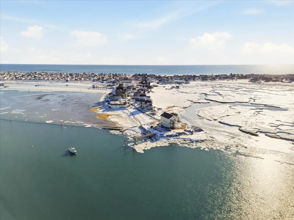 23 River Street Seabrook NH 03874